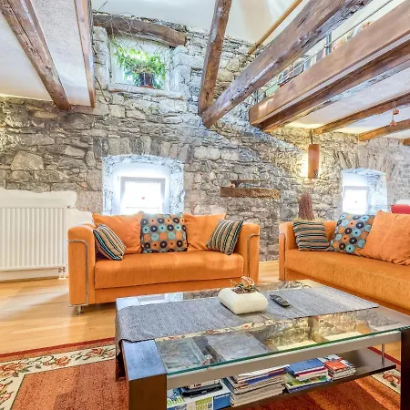 Сasa de vacaciones Tourist Farm Pri Zivcovih Dutovlje