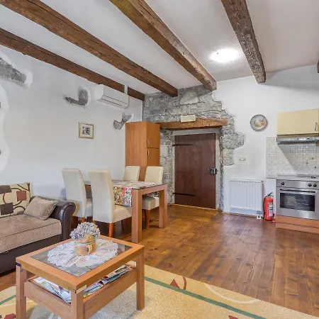 Vikendica Tourist Farm Pri Zivcovih *