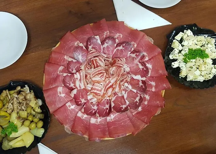 Tourist Farm Pri Zivcovih בית נופש